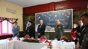 Ν. Δένδιας από τη Σύμη: Υπερηφάνεια για τα στελέχη των Ενόπλων Δυνάμεων που φυλάσσουν τα ακριτικά μας νησιά