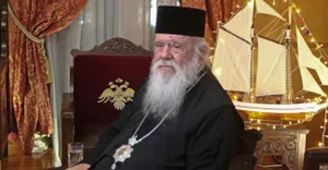 Αρχιεπίσκοπος Ιερώνυμος για ομόφυλα ζευγάρια: Με ενοχλεί η τεκνοθεσία, όχι η συμβίωση