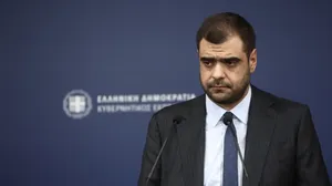 Κεκλεισμένων των θυρών οι αγώνες της Super League για δύο μήνες -Τα μέτρα της κυβέρνησης για την οπαδική βία