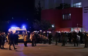 Επεισόδια στου Ρέντη: Mαζικές συλλήψεις μετά την ταυτοποίηση των 17 χούλιγκαν της ομάδας κρούσης