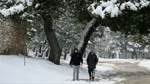 Καιρός: Η πρώτη ημέρα του Χειμώνα - Τσουχτερό κρύο και χιόνια