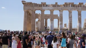 Γερμανικός Τύπος: Στην Ελλάδα ξόδεψαν τα περισσότερα οι Γερμανοί τουρίστες
