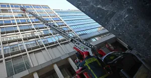 Έκρηξη βόμβας: Εξετάζονται οι σχέσεις παλιών και νέων τρομοκρατικών ομάδων