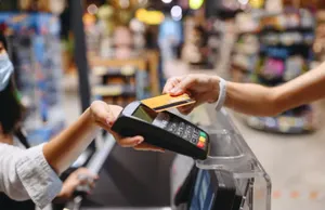 Παράταση 1+1 μήνα για τη διασύνδεση POS - ταμειακών μηχανών