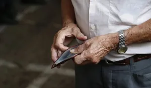 Γιατί κλείνουν οι τράπεζες για 4 ημέρες - Πότε θα καταβληθούν οι συντάξεις Απριλίου