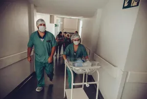 Αναζητούνται γιατροί για τα νησιά λίγες ημέρες πριν το Πάσχα