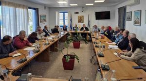 Πάρος: Συσκεψη με Κατσαφάδο για την αποκατάσταση των ζημιών