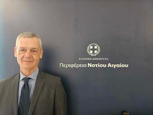 Κώστας Ταρασλιάς: Οι νησιώτες ξέρουμε καλά ποιος πρέπει ντρέπεται