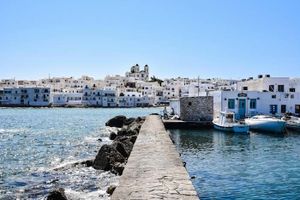 Η Πάρος Τρέμει: Το Τριήμερο του Τρόμου Πλησιάζει!