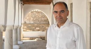 Ανακοίνωση για την παραλία στο Πίσω Λιβάδι