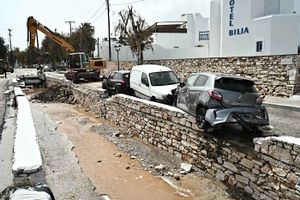 Ξεροπόταμος Νάουσας: Με πάνω από 360.000 κυβικά μέτρα νερού “χτύπησε” την Νάουσα (ανάλυση - εικόνες)