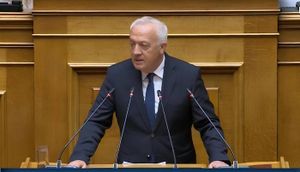 Ερώτηση Καφούρου για τα πρόστιμα στις παραθαλάσσιες επιχειρήσεις των Κυκλάδων