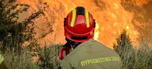 «Άστεγοι» οι εποχικοί πυροσβέστες στα νησιά λόγω  υψηλών ενοικίων και έλλειψης σπιτιών
