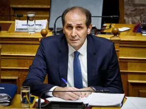 Θλίψη για τον αιφνίδιο θάνατο του Απόστολου Βεσυρόπουλου – Αύριο Σάββατο η κηδεία του στην Αλεξάνδρεια Ημαθίας