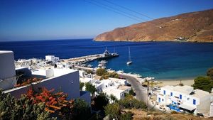 Στην Αμοργό θα χτυπήσει για τρεις μέρες η καρδιά των δημοτικών ΜΜΕ της Ελλάδας
