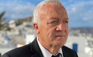 Ξανά στο προσκήνιο το ακτοπλοϊκό ζήτημα της Κύθνου με παρέμβαση Καφούρου