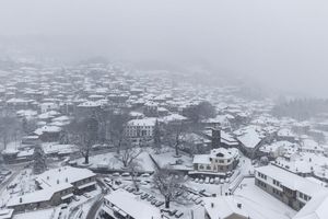 Καιρός: Σε εξέλιξη από τα βόρεια η πολική εισβολή – Ραγδαία πτώση της θερμοκρασίας