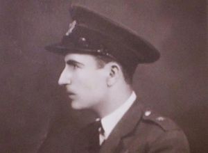 Κώστας Περρίκος: Ο Έλληνας αξιωματικός της Πολεμικής Αεροπορίας, μάρτυρας της Αντίστασης κατά τη διάρκεια της Γερμανικής Κατοχής