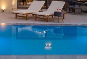 Απάτη με βίλες στην Πάρο και άλλα νησιά – Παίρνουν χιλιάδες ευρώ και εξαφανίζονται