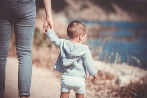 Έκτακτη ενίσχυση 150 ευρώ ανά παιδί: Τι ισχύει για όσους δεν πληρώθηκαν – Οδηγίες της ΑΑΔΕ
