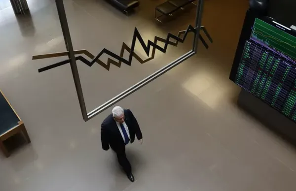 Πλήγμα στο Χρηματιστήριο Αθηνών από το sell off που προκάλεσε η Credit Suisse