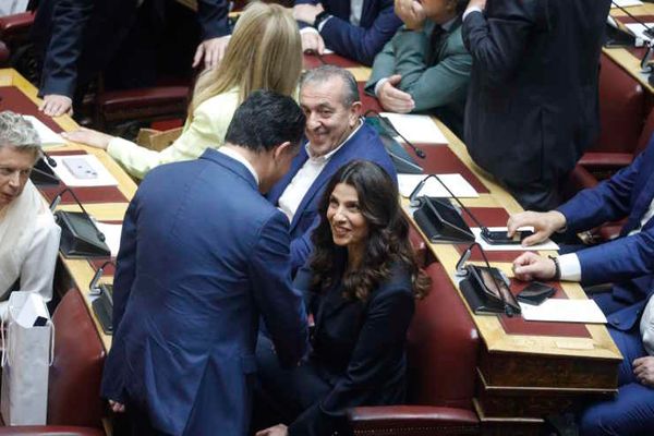 H ορκωμοσία της Βουλής της... μίας ημέρας