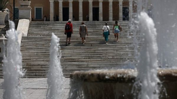 Οδηγίες του υπουργείου Υγείας για την αντιμετώπιση του καύσωνα