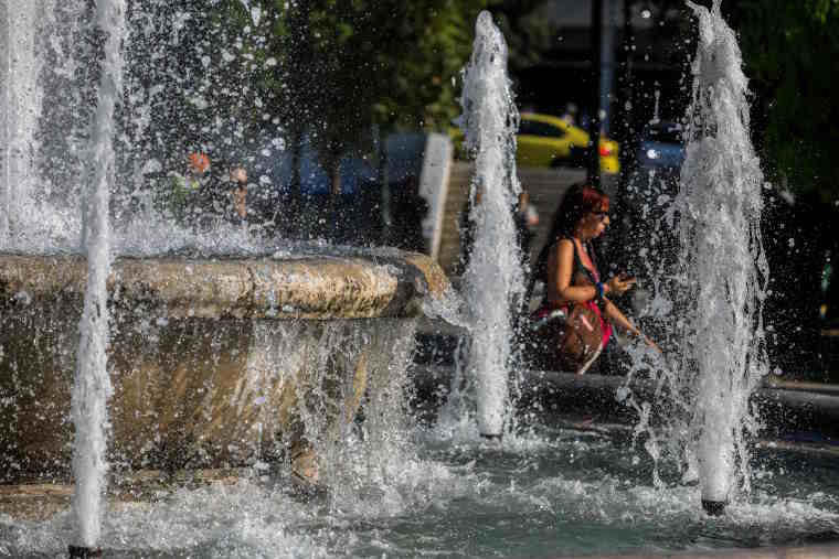 Καύσωνας Κλέων: "Καμίνι" και σήμερα Σάββατο η χώρα - Αναλυτική πρόγνωση (χάρτες -video)