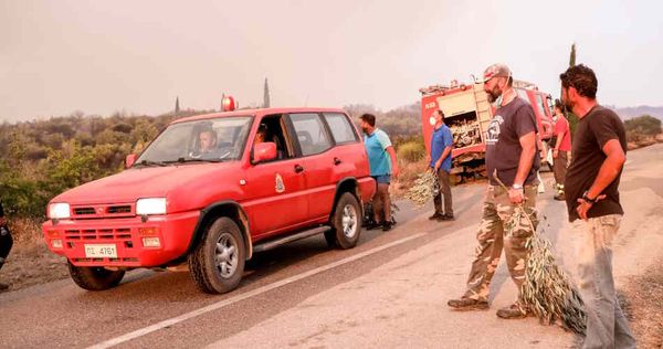 Φωτιά στην Πάρνηθα: Με 19 αναπτήρες και δύο σπρέι ως αυτοσχέδια φλογοβόλα πήγαιναν στο Μενίδι!