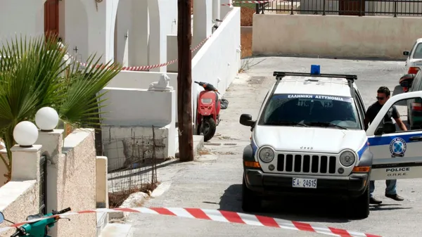 Σαντορίνη: Νεκρός υπάλληλος βίλας μετά από καβγά με συνάδελφό του - Έπεσαν από ύψος 2,5 μέτρων