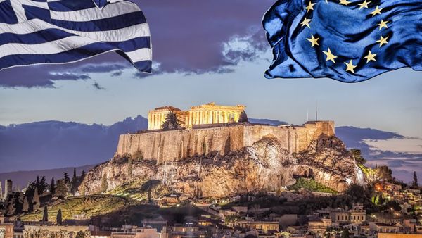 Κομισιόν: Ανάπτυξη 2,4% φέτος στην Ελλάδα και 2,3% για το 2024