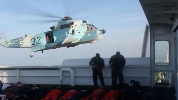 Ιρανική τηλεόραση: Βίντεο από την κατάληψη του ελληνόκτητου τάνκερ