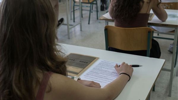 Μήνυμα δημάρχου Πάρου για τις Πανελλήνιες Εξετάσεις