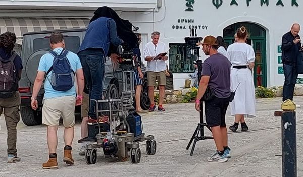 Η δημοφιλής εκπομπή This Morning του βρετανικού ΙΤV στην Πάρο