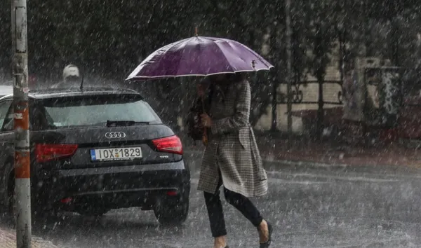 Mήνυμα του 112 στις Κυκλάδες για επικείμενα έντονα καιρικά φαινόμενα