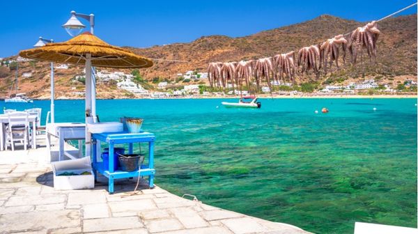 Aναφορά στην Ίο κάνει η διεθνής ιστοσελίδα Forbes.com
