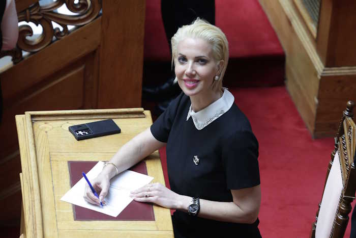 Αναφορά της Κατερίνας Μονογυιού για την ενίσχυση της ακτοπλοϊκής σύνδεσης της Κύθνου