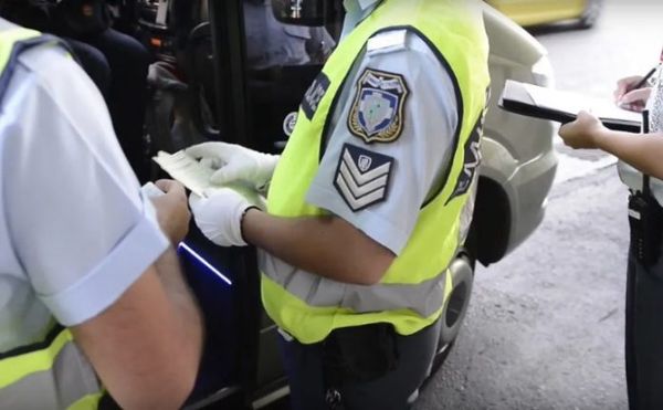 Συνελήφθησαν 9 άτομα για παραβάσεις του Κώδικα Οδικής Κυκλοφορίας στο Νότιο Αιγαίο