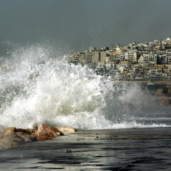 Ισχυροί βοριάδες με ριπές που άγγιξαν τα 100 χιλιόμετρα στην Τήνο το Σάββατο
