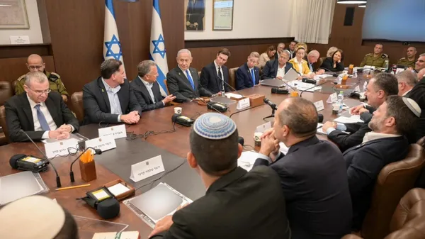 Εγκρίθηκε η πρώτη φάση του σχεδίου Τραμπ για το τέλος του πολέμου στη Γάζα - Τι αναμένουμε τις επόμενες 72 ώρες