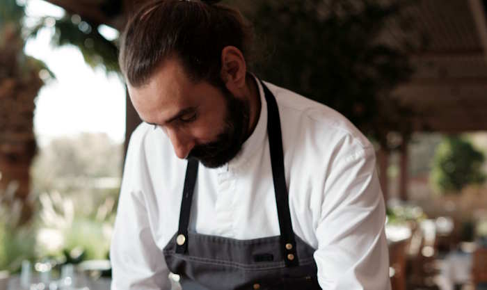 Ο Αθανάσιος Κακαράς αναλαμβάνει επικεφαλής Chef των εστιατορίων Barbarossa