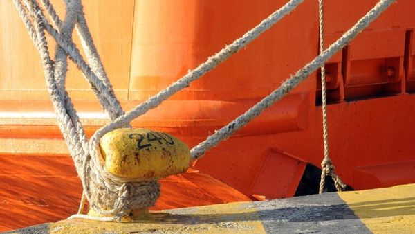 Απαγορευτικό απόπλου για τις Κυκλάδες από το λιμάνι της Ραφήνας