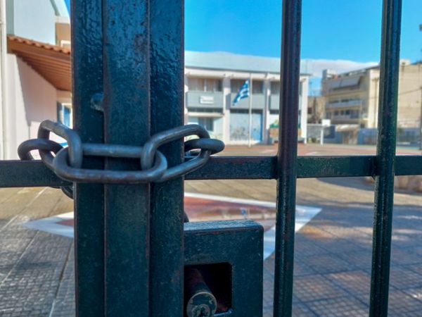 Kλειστά τα σχολεία στη Σαντορίνη λόγω κακοκαιρίας