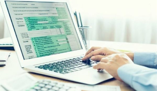 Προσυμπληρωμένες φορολογικές δηλώσεις: «Μήνυμα» από την Εφορία σε 1,5 εκατ. φορολογούμενους