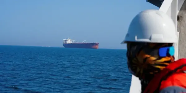 ΗΠΑ–Ιράν: Kρίσιμες συνομιλίες στην Ελβετία μετά από απειλές, προειδοποιήσεις για τα Στενά του Ορμούζ και Λίβανο